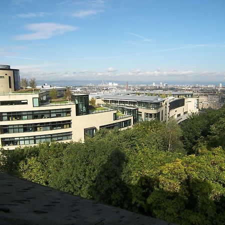 אדינבורו Central Calton Hill What A View חדר תמונה
