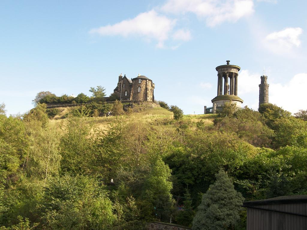 אדינבורו Central Calton Hill What A View חדר תמונה